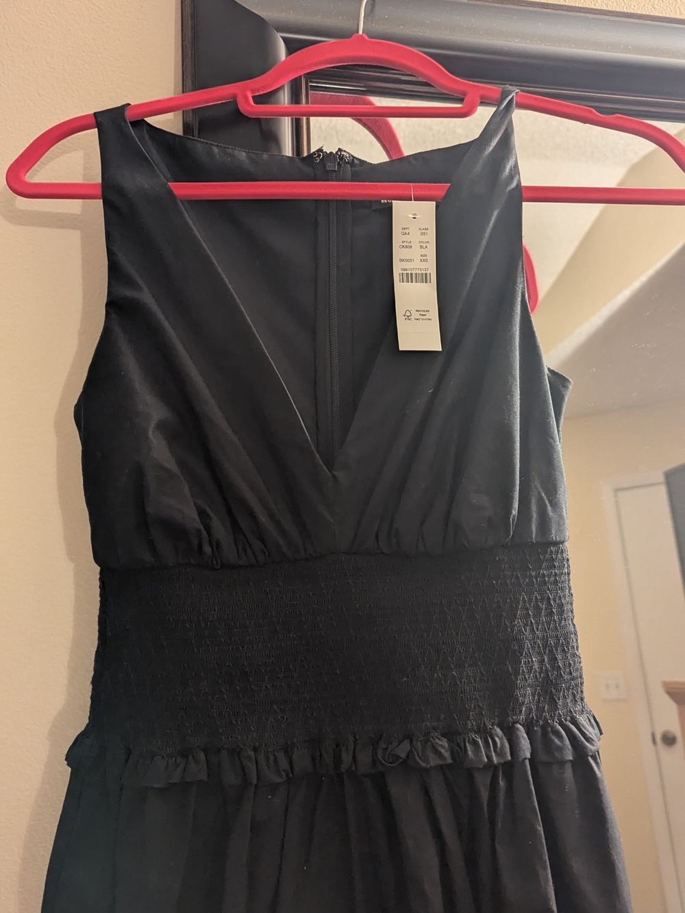 Classic Black Sleeveless Women's Dress